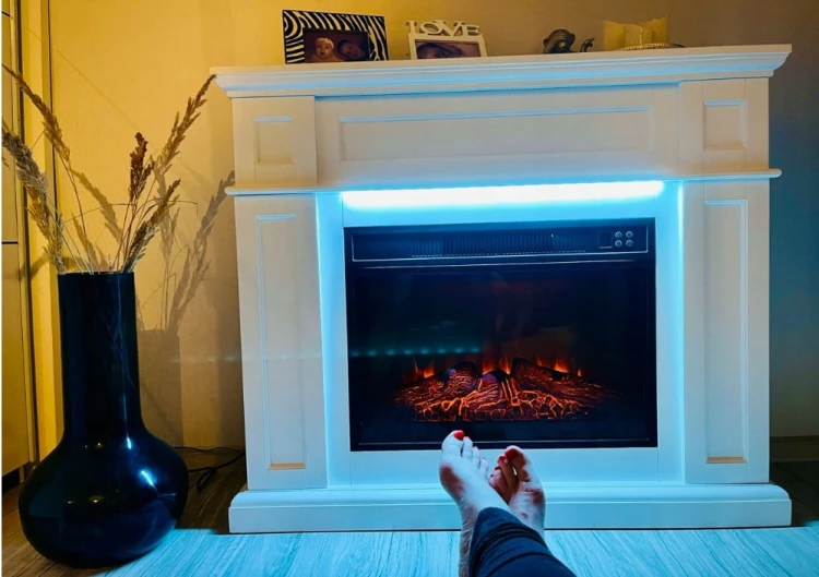 Kominek elektryczny portalowy ArtiFlame Linz AF23S biały LED