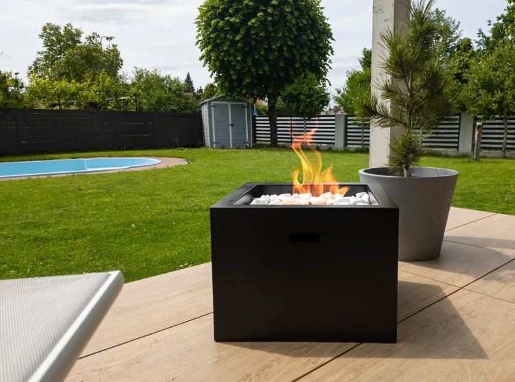 Biokominek wolnostojący NOVIUM czarny mat