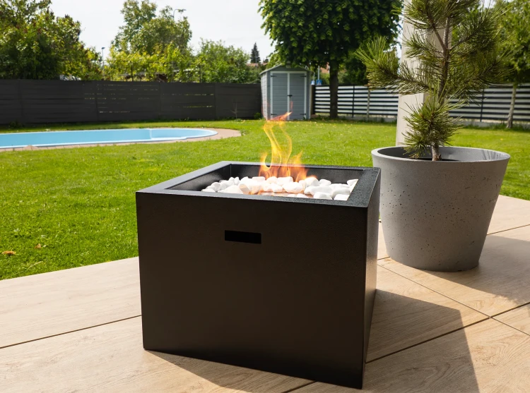 Biokominek wolnostojący NOVIUM czarny mat