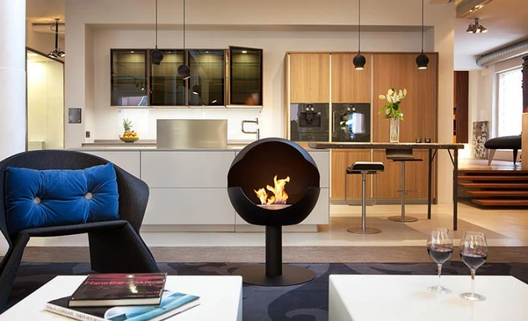 4c11797bb51f295d96662c1c0fd6d2e1